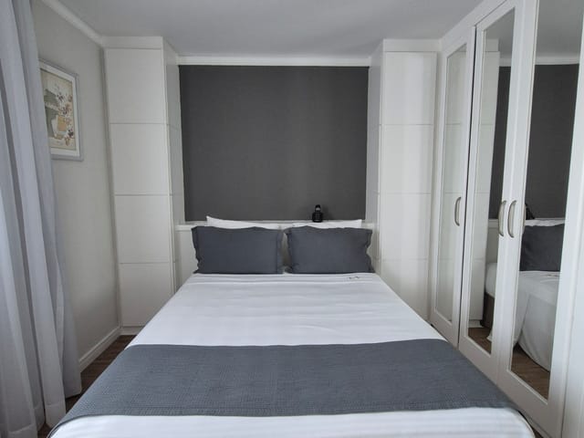 Apartamento com 2402m² 2 quartos e 2 banheiros, à venda, no bairro Jardim Paulista em São Paulo