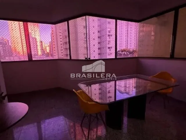 Apartamento com 220m² 5 quartos e 6 banheiros, à venda, no bairro Setor Bueno em Goiânia