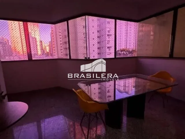 Apartamento com 220m² 5 quartos e 6 banheiros, à venda, no bairro Setor Bueno em Goiânia