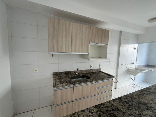 Apartamento 2 quartos e 2 banheiros, para alugar, no bairro Parque Industrial Paulista em Goiânia