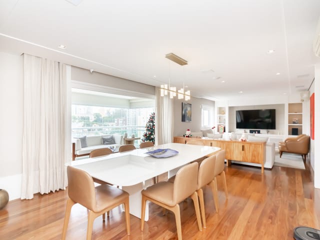 Apartamento com 188m² 3 quartos e 5 banheiros, à venda, no bairro Vila Mariana em São Paulo