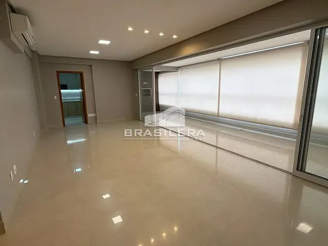 Apartamento com 215m² 4 quartos e 6 banheiros, à venda, no bairro Setor Bueno em Goiânia