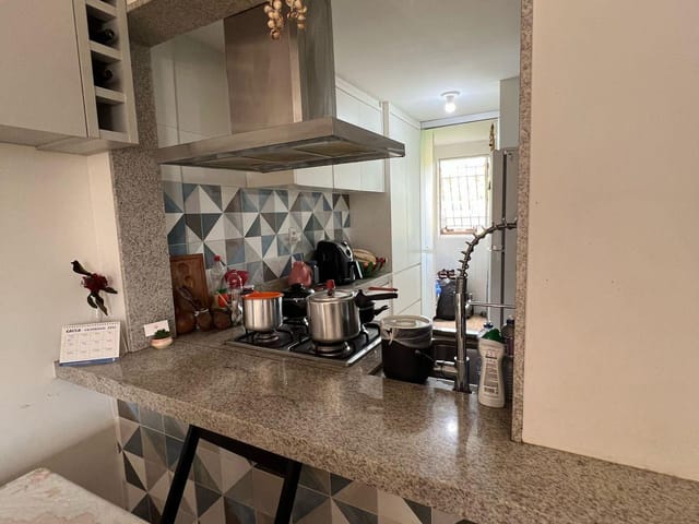 Apartamento 2 quartos e 1 banheiro, à venda, no bairro Jardim Novo Mundo em Goiânia