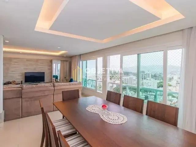 Apartamento 3 quartos e 3 banheiros, à venda, no bairro Petrópolis em Porto Alegre