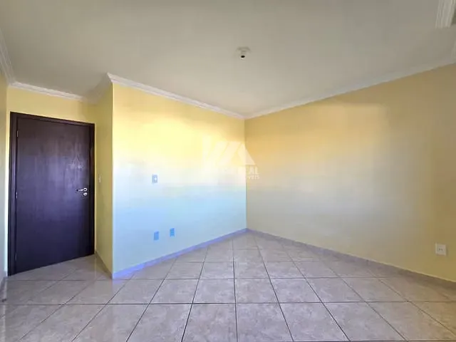 Apartamento com 60m² 3 quartos e 1 banheiro, à venda ou para alugar, no bairro Orfãs em Ponta Grossa