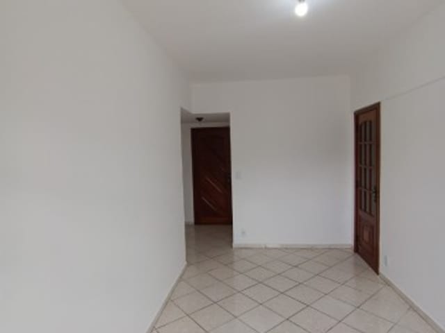 Foto do Apartamento - Apartamento com 2 Quartos, Varanda, Aproximadamente 73m² na Estrada do Barro Vermelho,  Rocha Miranda | Hilmar
