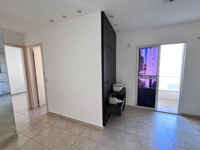 Apartamento 2 quartos e 1 banheiro, à venda, no bairro Setor Negrão de Lima em Goiânia