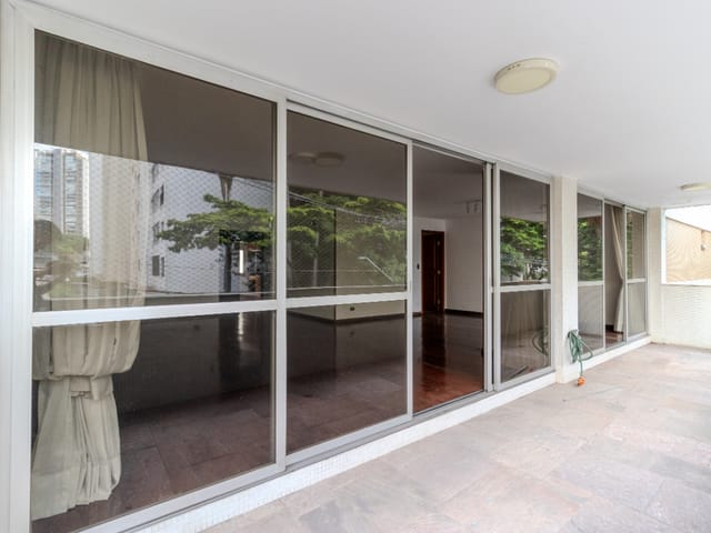 Apartamento com 241m² 3 quartos e 5 banheiros, à venda, no bairro Aclimação em São Paulo