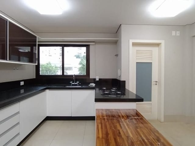 Apartamento com 329m² 3 quartos e 5 banheiros, à venda, no bairro Gleba Palhano em Londrina