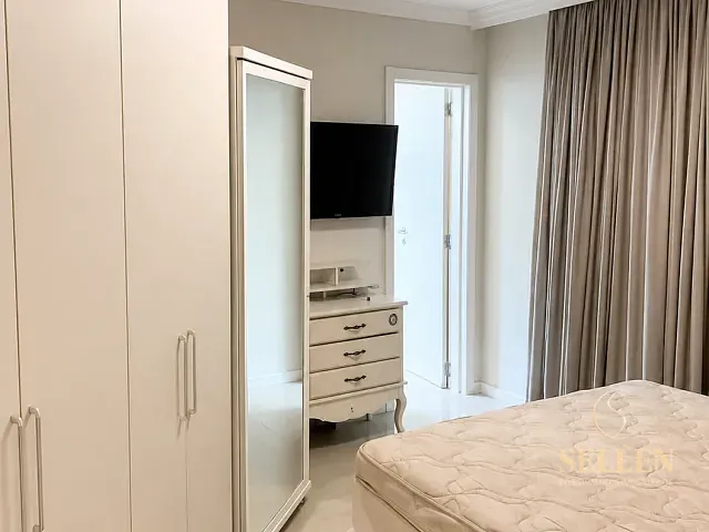 Apartamento 2 quartos e 2 banheiros, para alugar, no bairro Fazenda em Itajaí