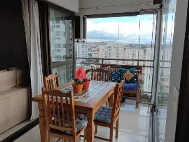 Apartamento 3 quartos e 1 banheiro, à venda ou para alugar, no bairro Centro em Taubaté
