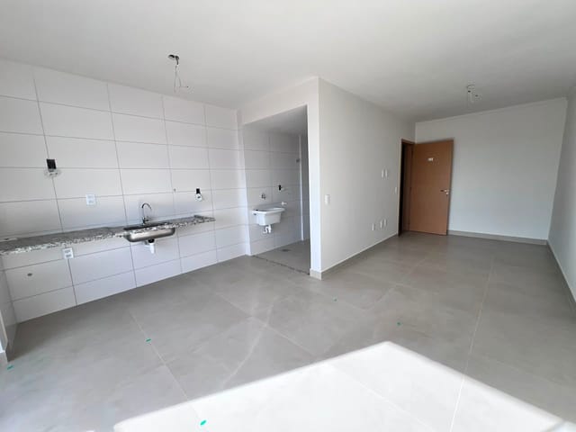 Apartamento 3 quartos e 2 banheiros, à venda, no bairro Setor Bueno em Goiânia