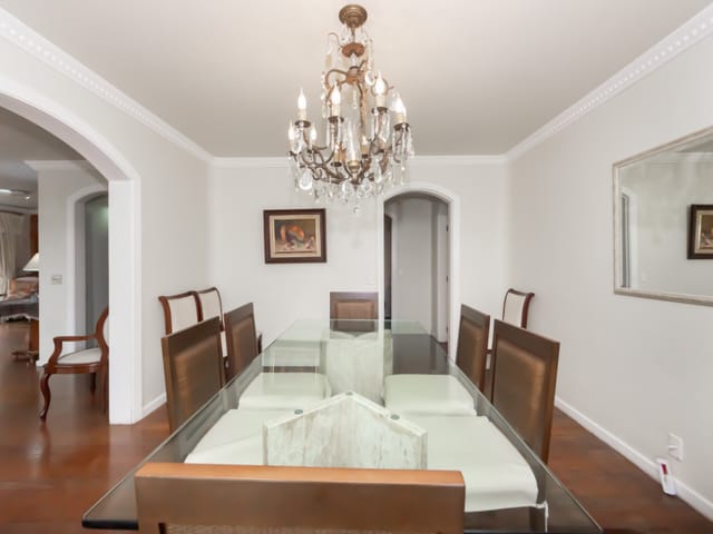 Apartamento com 247m² 4 quartos e 4 banheiros, à venda, no bairro Real Parque em São Paulo
