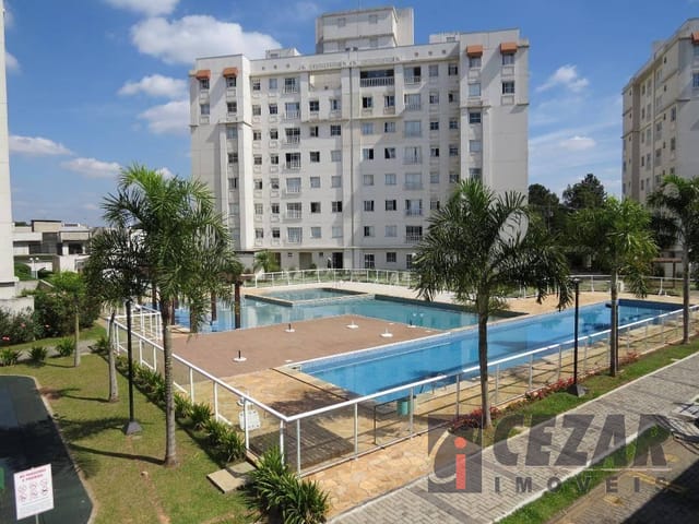 Apartamento 3 quartos e 2 banheiros, à venda, no bairro Campo Comprido em Curitiba