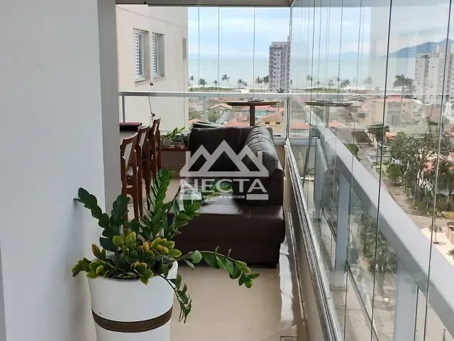 Apartamento com 220m² 4 quartos e 4 banheiros, à venda, no bairro Indaiá em Caraguatatuba