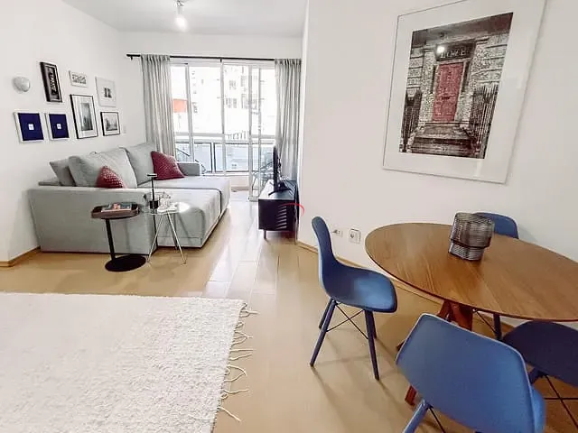 Apartamento 2 quartos e 2 banheiros, à venda, no bairro Centro em Londrina