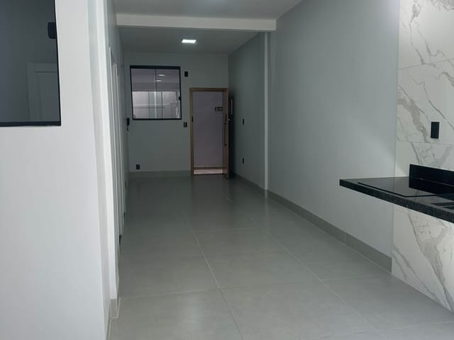 Apartamento 2 quartos e 1 banheiro, à venda, no bairro Setor Oeste em Goiânia