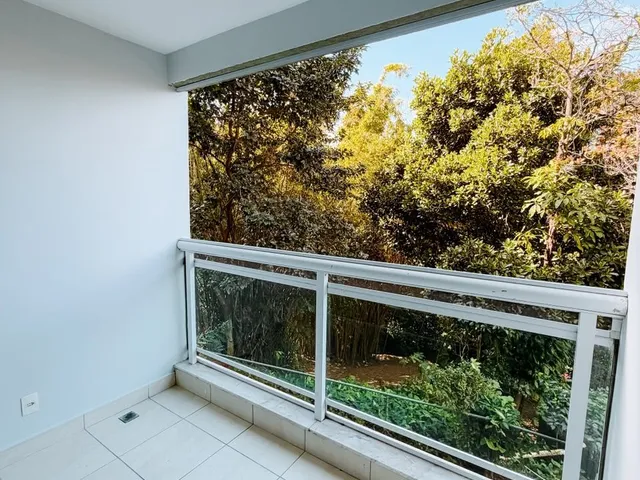 Apartamento 3 quartos e 2 banheiros, para alugar, no bairro Glória em Macaé