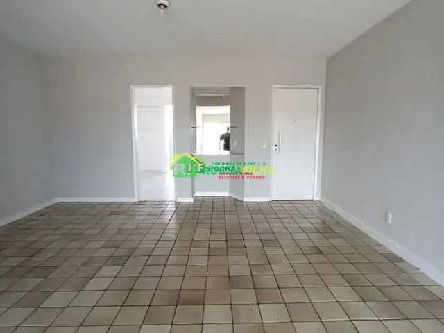 Apartamento 5 quartos e 3 banheiros, à venda, no bairro Frei Serafim em Teresina