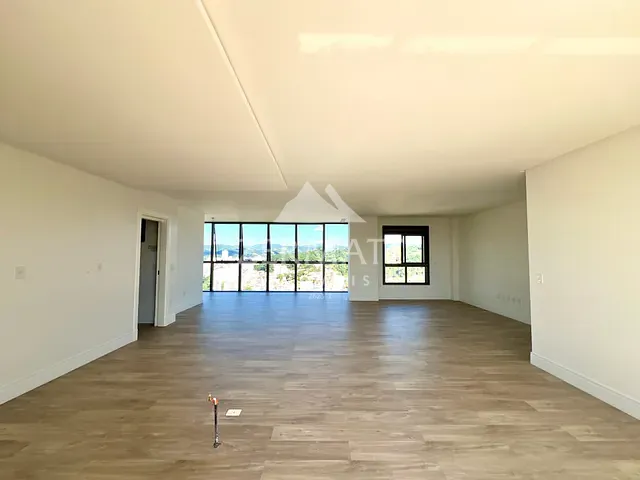 Apartamento com 342m² 3 quartos e 4 banheiros, à venda, no bairro Victor Konder em Blumenau