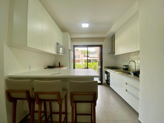 Apartamento 2 quartos e 2 banheiros, à venda, no bairro Riviera em Bertioga