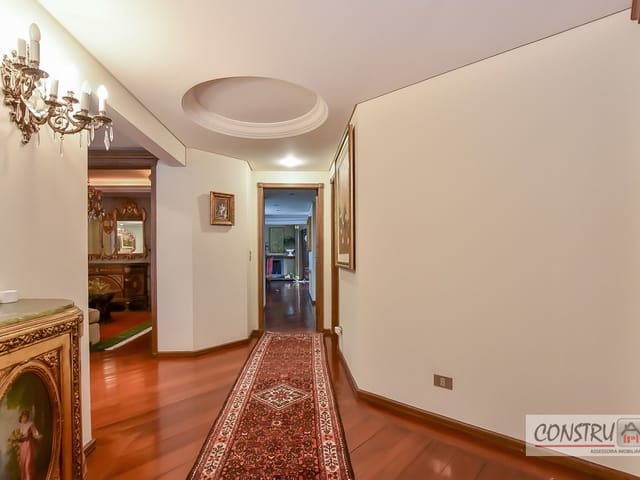 Apartamento 5 quartos e 10 banheiros, à venda, no bairro Batel em Curitiba