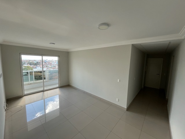Apartamento 2 quartos e 2 banheiros, à venda, no bairro Riviera Fluminense em Macaé