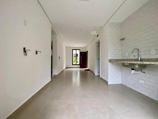 Apartamento 2 quartos e 2 banheiros, à venda, no bairro Riviera em Bertioga