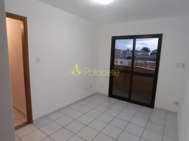 Apartamento com 63m² 2 quartos e 2 banheiros, à venda, no bairro Parque São Benedito em Pindamonhangaba