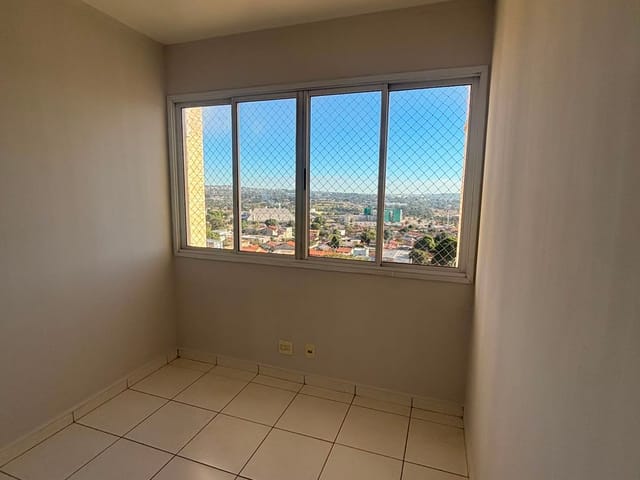 Apartamento com 77m² 3 quartos e 2 banheiros, para alugar, no bairro Parque Industrial Paulista em Goiânia
