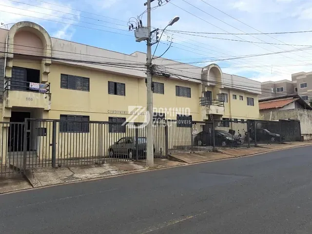 Apartamento 2 quartos e 1 banheiro, à venda, no bairro Olinda em Uberaba