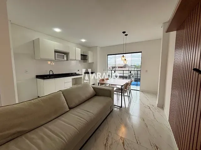 Apartamento 2 quartos e 1 banheiro, para alugar, no bairro São Vicente em Itajaí
