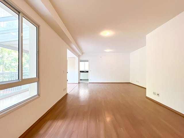 Apartamento com 290m² 3 quartos e 5 banheiros, à venda, no bairro Vila Andrade em São Paulo