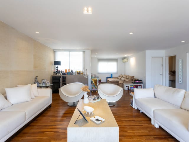 Apartamento com 270m² 3 quartos e 4 banheiros, à venda, no bairro Itaim Bibi em São Paulo