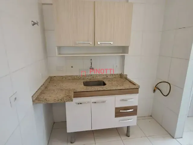Apartamento 2 quartos e 1 banheiro, à venda, no bairro Alves Dias em São Bernardo do Campo
