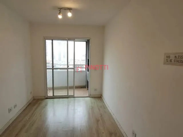 Apartamento 2 quartos e 1 banheiro, à venda, no bairro Alves Dias em São Bernardo do Campo