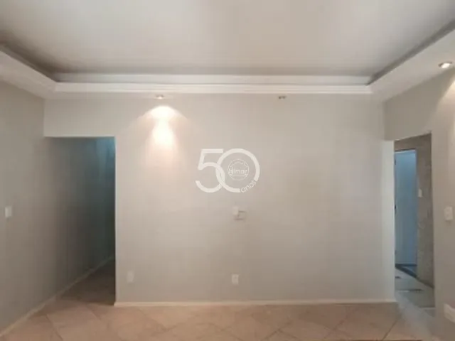 Apartamento com 75m² 2 quartos e 1 banheiro, à venda, no bairro Vila Kosmos em Rio de Janeiro