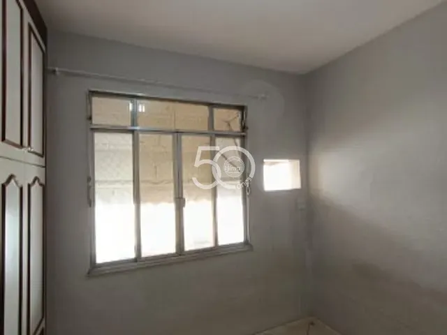 Apartamento com 75m² 2 quartos e 1 banheiro, à venda, no bairro Vila Kosmos em Rio de Janeiro