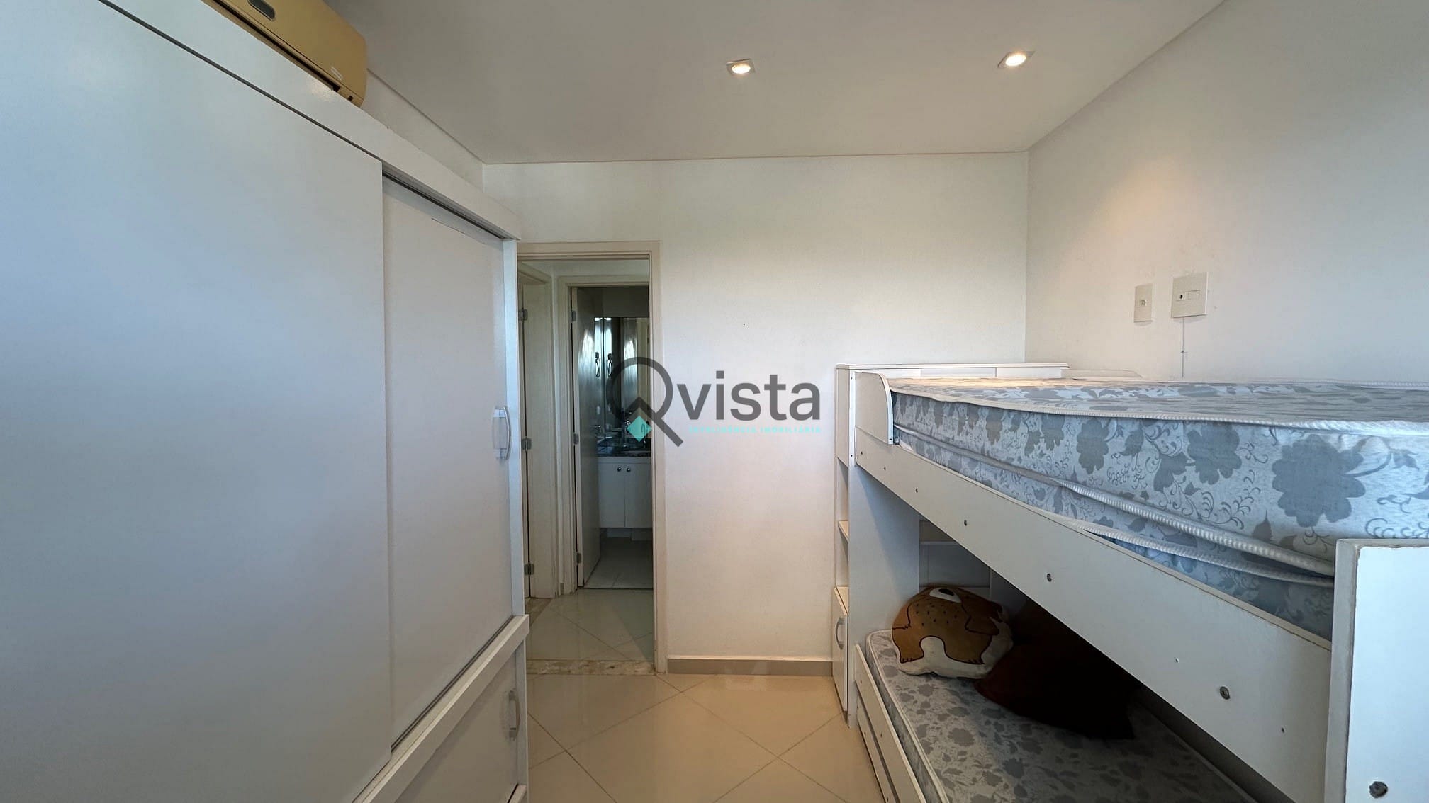 Apartamento à venda com 2 quartos, 75m² - Foto 14