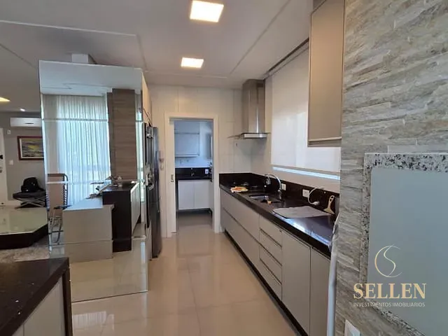 Apartamento 3 quartos e 3 banheiros, à venda, no bairro Centro em Balneário Camboriú