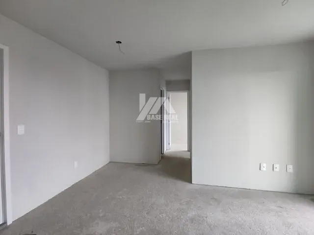 Apartamento 2 quartos e 1 banheiro, à venda, no bairro Uvaranas em Ponta Grossa