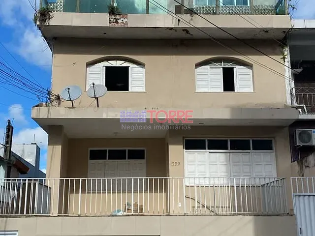 Apartamento 2 quartos e 1 banheiro, para alugar, no bairro Castália em Itabuna