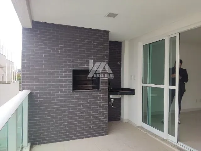 Apartamento 3 quartos e 2 banheiros, à venda, no bairro Centro em Ponta Grossa