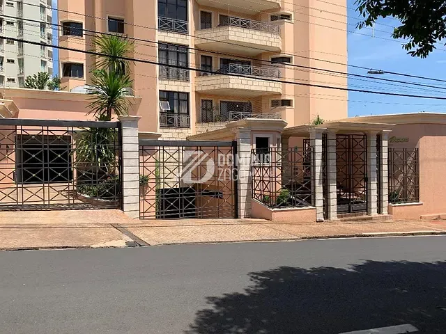Apartamento com 270m² 3 quartos e 4 banheiros, à venda, no bairro Mercês em Uberaba