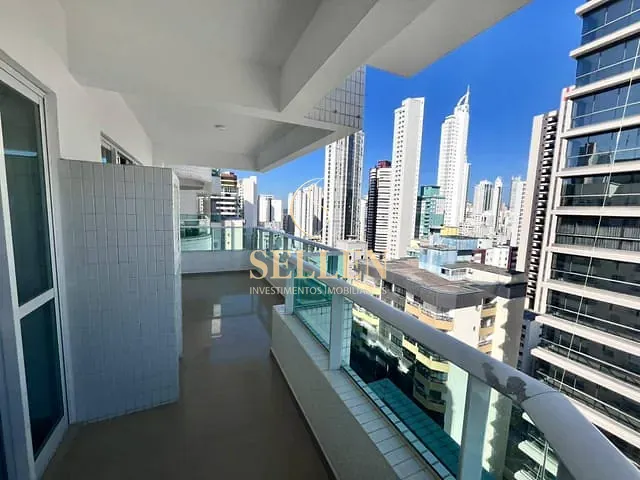 Apartamento 2 quartos e 1 banheiro, para alugar, no bairro Centro em Balneário Camboriú