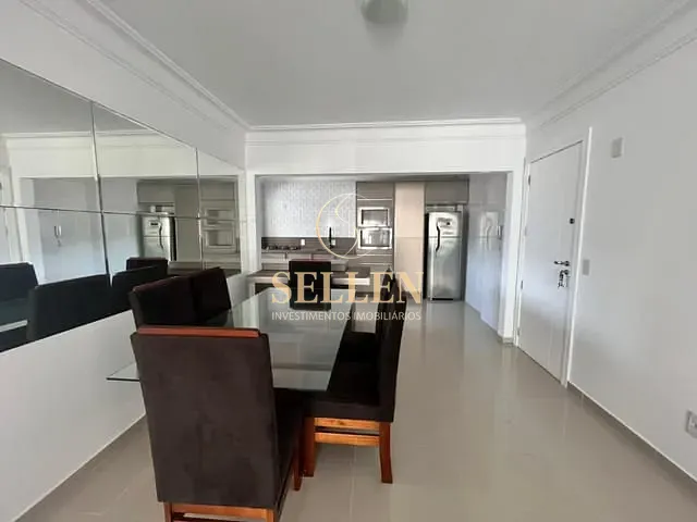 Apartamento 2 quartos e 1 banheiro, para alugar, no bairro Centro em Balneário Camboriú