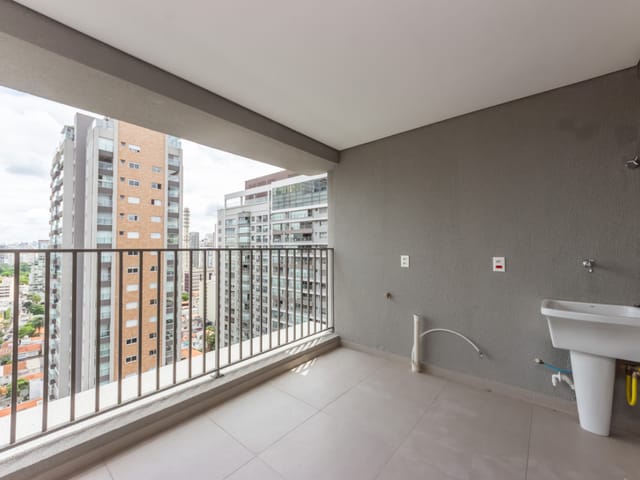 Apartamento com 1711m² 2 quartos e 2 banheiros, à venda, no bairro Jardim das Acácias em São Paulo