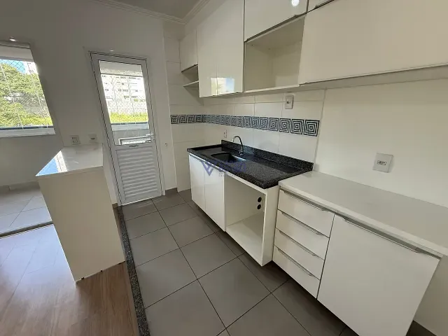 Apartamento 3 quartos e 2 banheiros, à venda, no bairro Parque Industrial em São José dos Campos