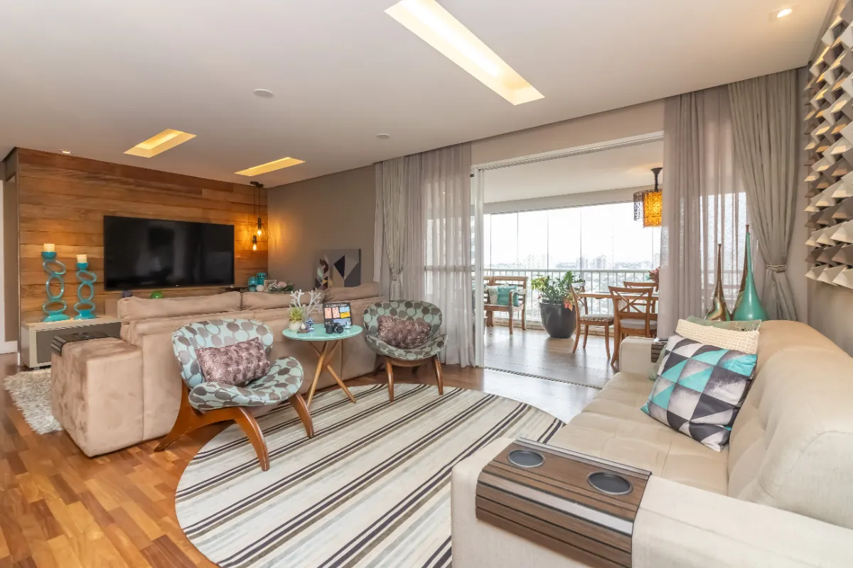 Apartamento para venda em Vila Gumercindo com 3 quartos, sendo 3 suítes, 137m²