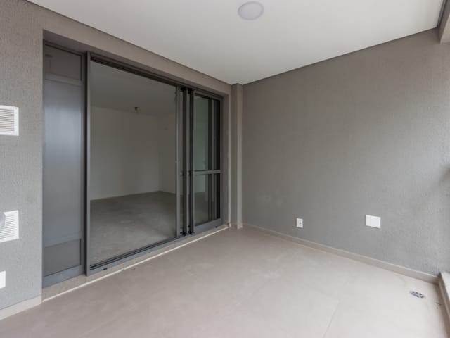 Apartamento com 1711m² 2 quartos e 2 banheiros, à venda, no bairro Jardim das Acácias em São Paulo